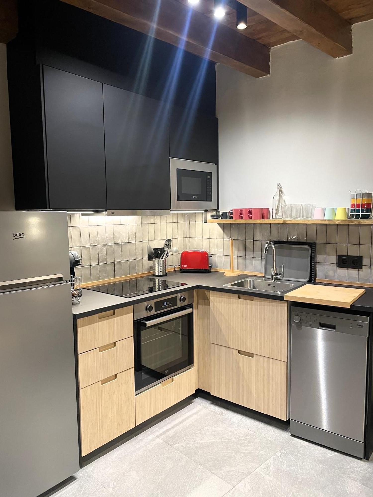 Apartamento Duplex En El Puente Historico, Gra De Fajol カンプロドン エクステリア 写真